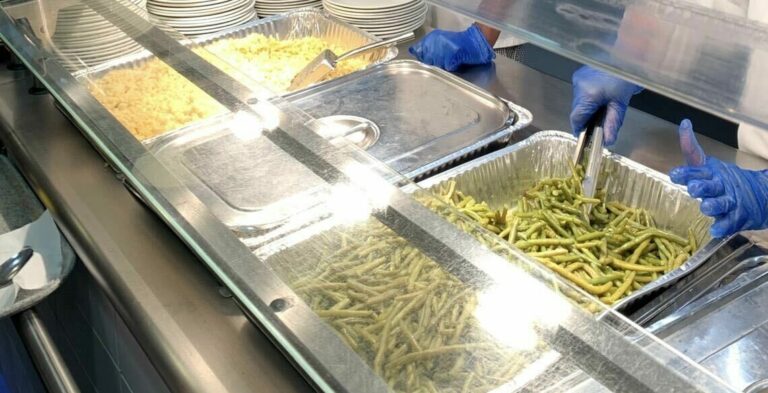 Point cantine : plus de choix v&eacute;g&eacute;tarien et moins d&rsquo;attente